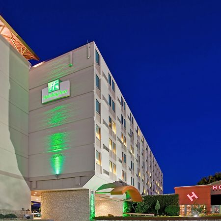 Holiday Inn At The Campus By Ihg Manhattan Esterno foto