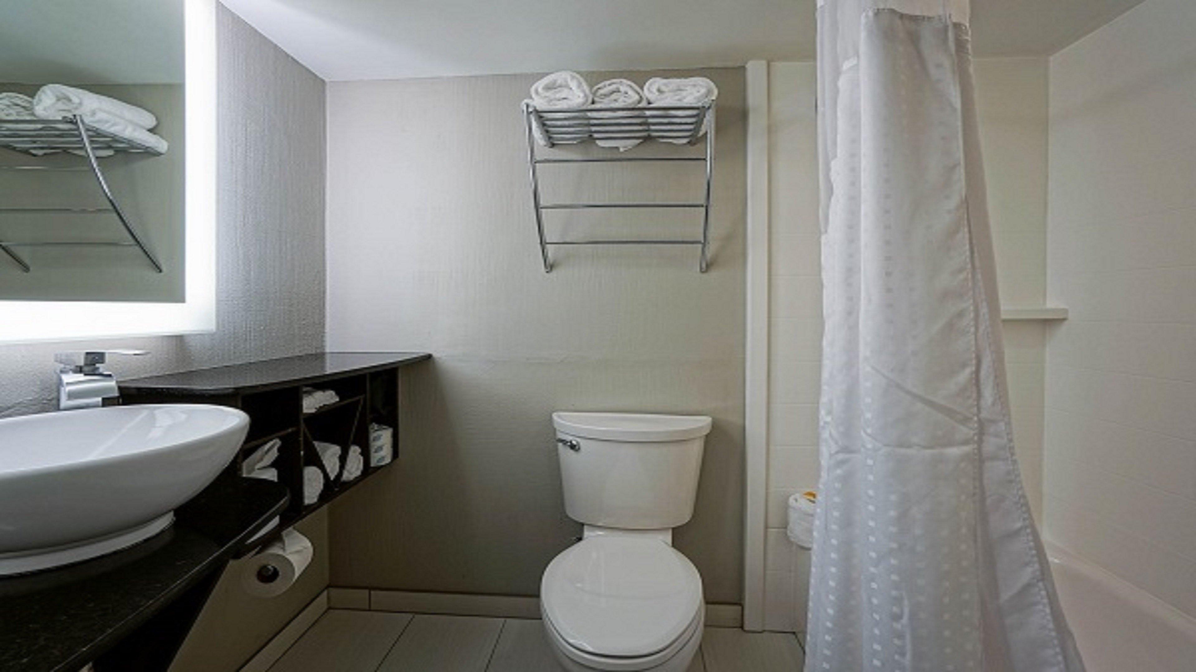 Holiday Inn At The Campus By Ihg Manhattan Esterno foto