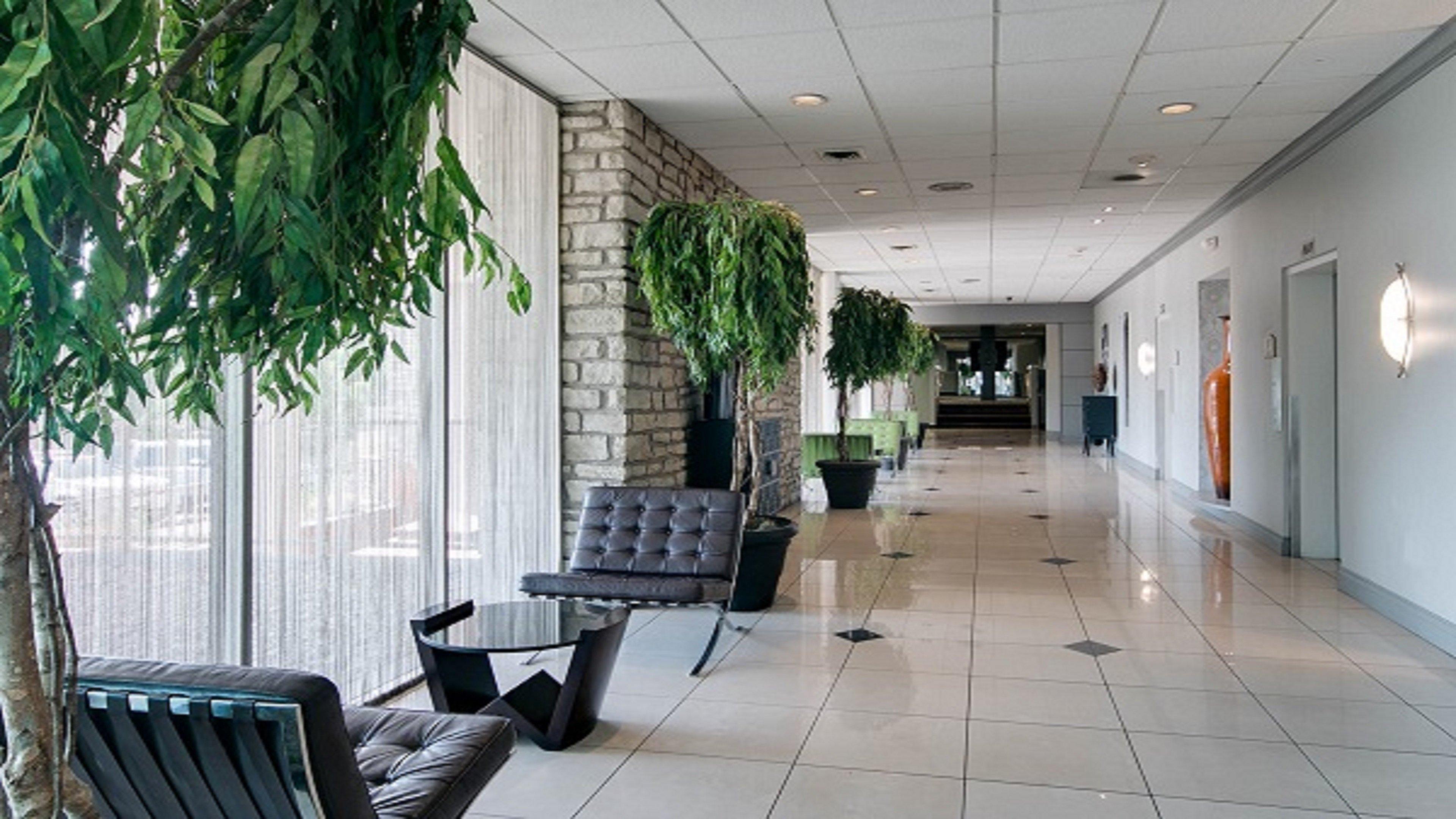 Holiday Inn At The Campus By Ihg Manhattan Esterno foto