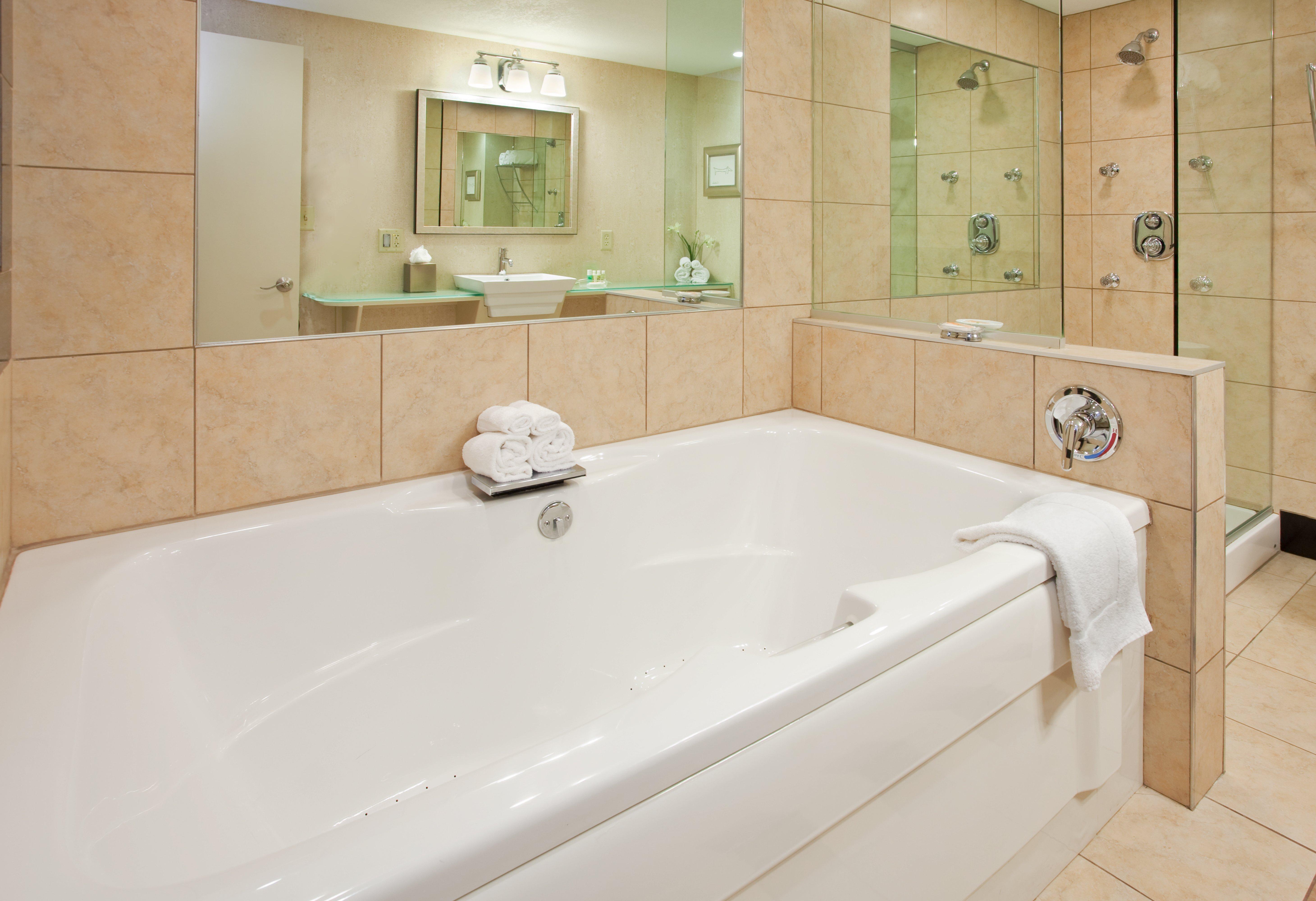 Holiday Inn At The Campus By Ihg Manhattan Esterno foto