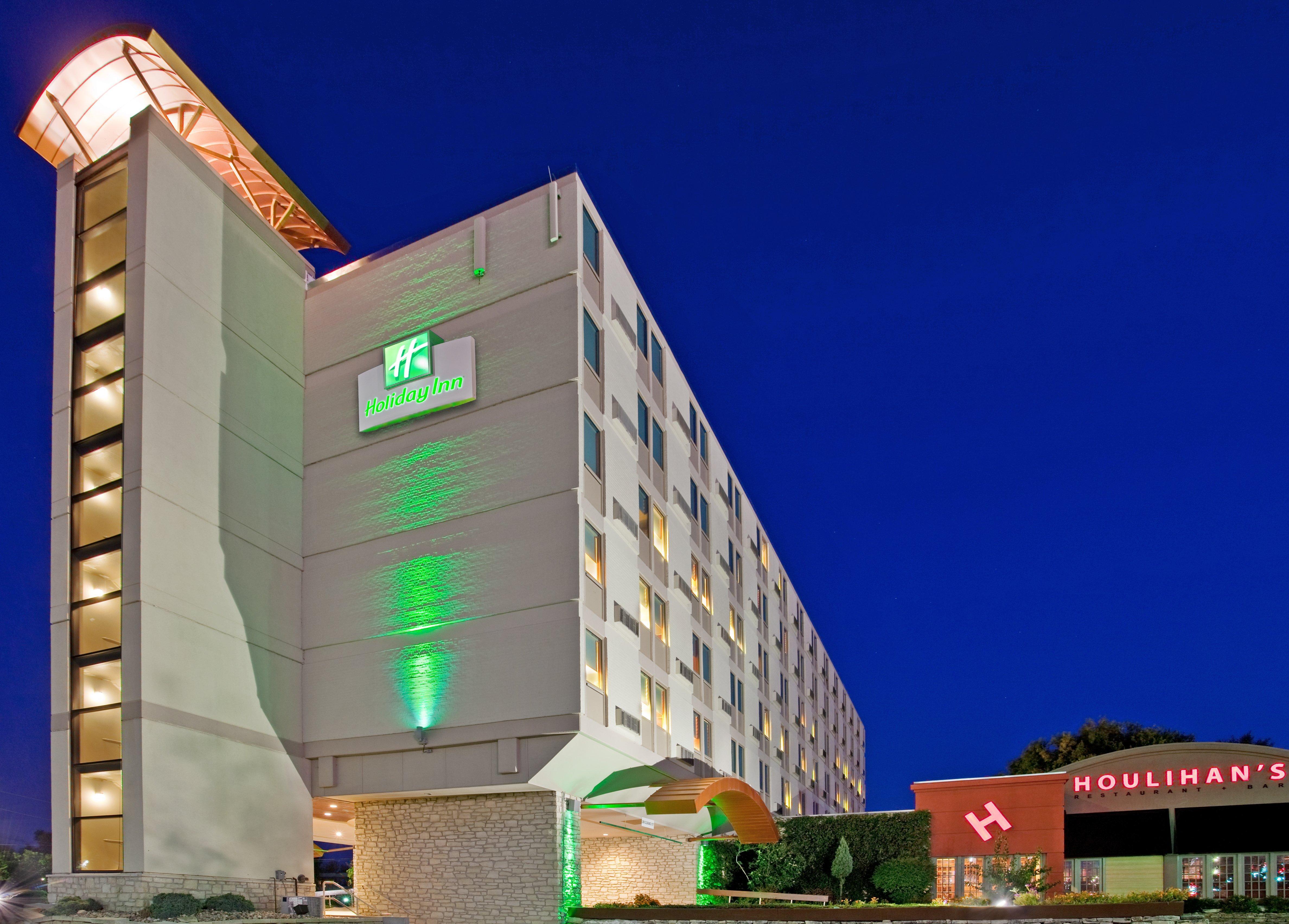 Holiday Inn At The Campus By Ihg Manhattan Esterno foto