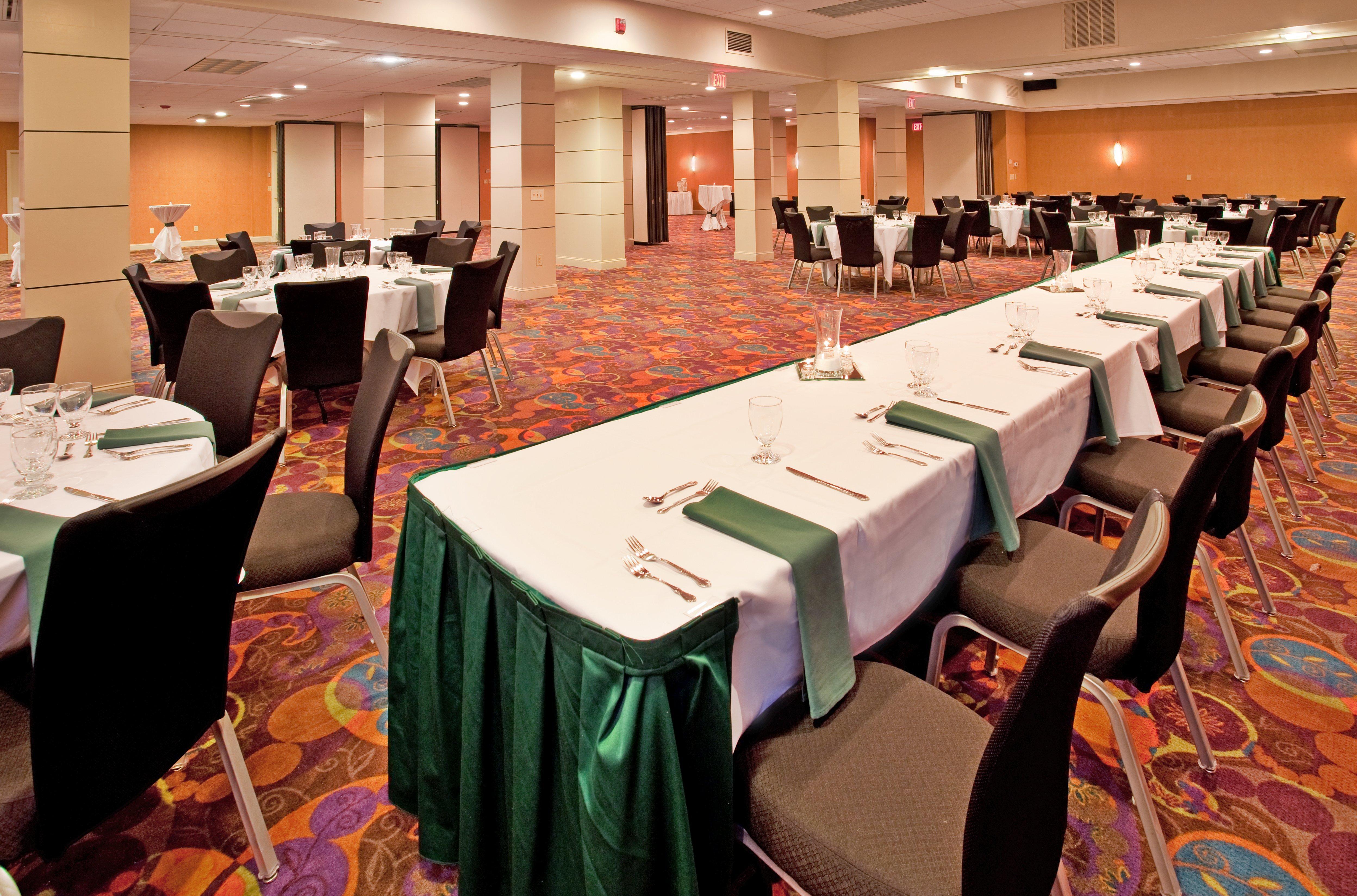 Holiday Inn At The Campus By Ihg Manhattan Esterno foto