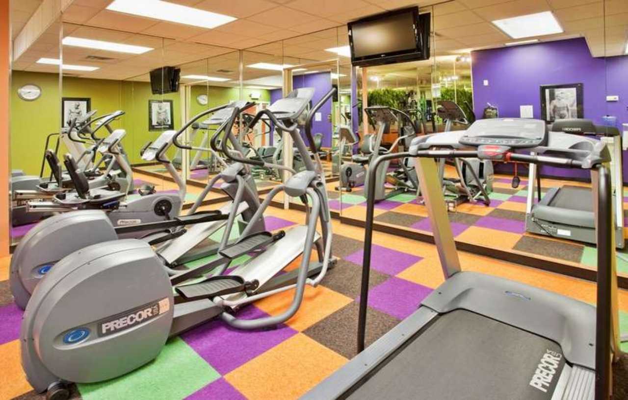 Holiday Inn At The Campus By Ihg Manhattan Esterno foto